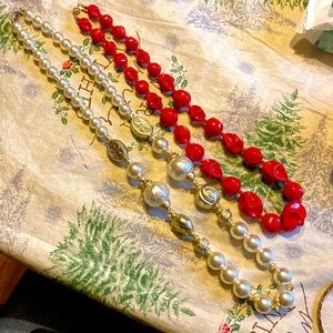 Lot of 2 Vintage plastic necklaces 1 cream & gold 1 red unique beads